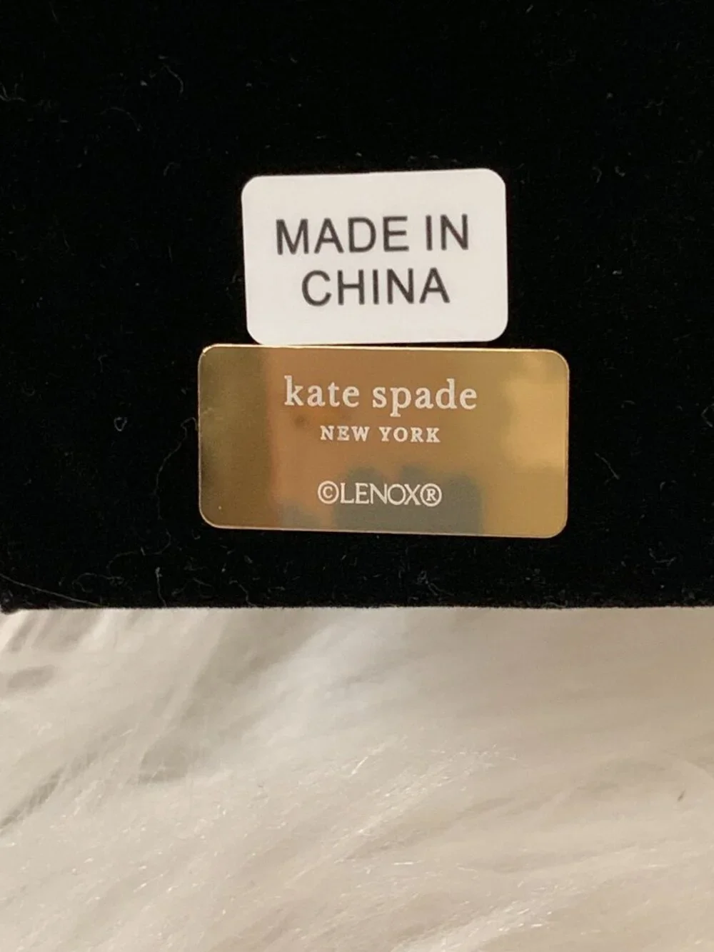 KATE SPADE X LENOX Embossed Hearts Photo Frame in Gold